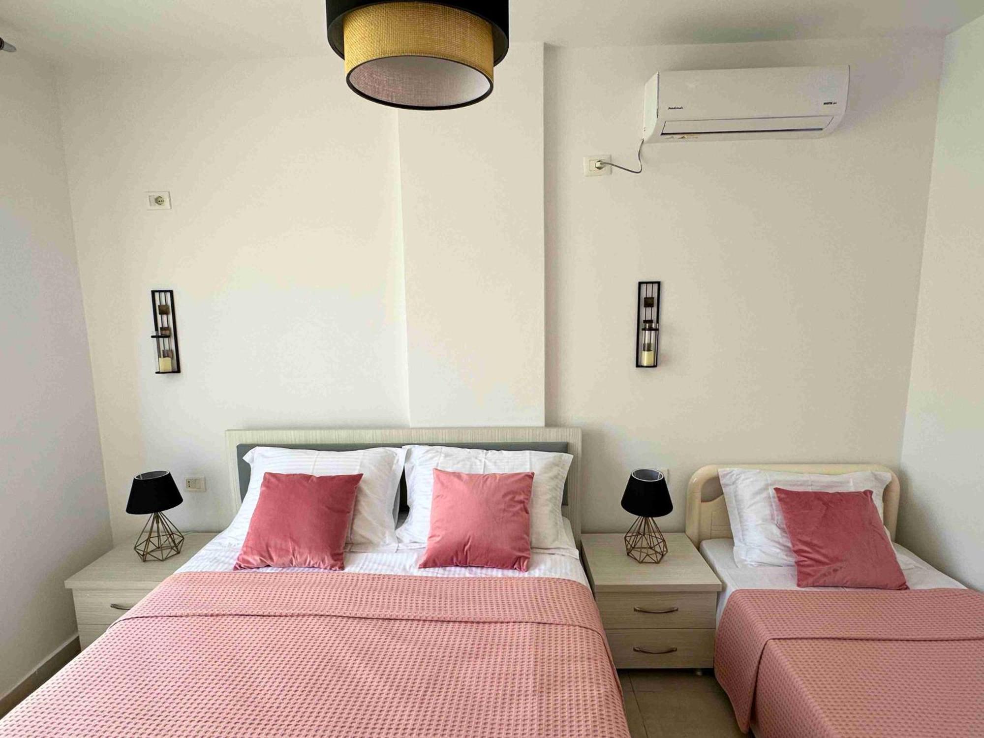 Tropicana Apartments เดอร์มี ภายนอก รูปภาพ