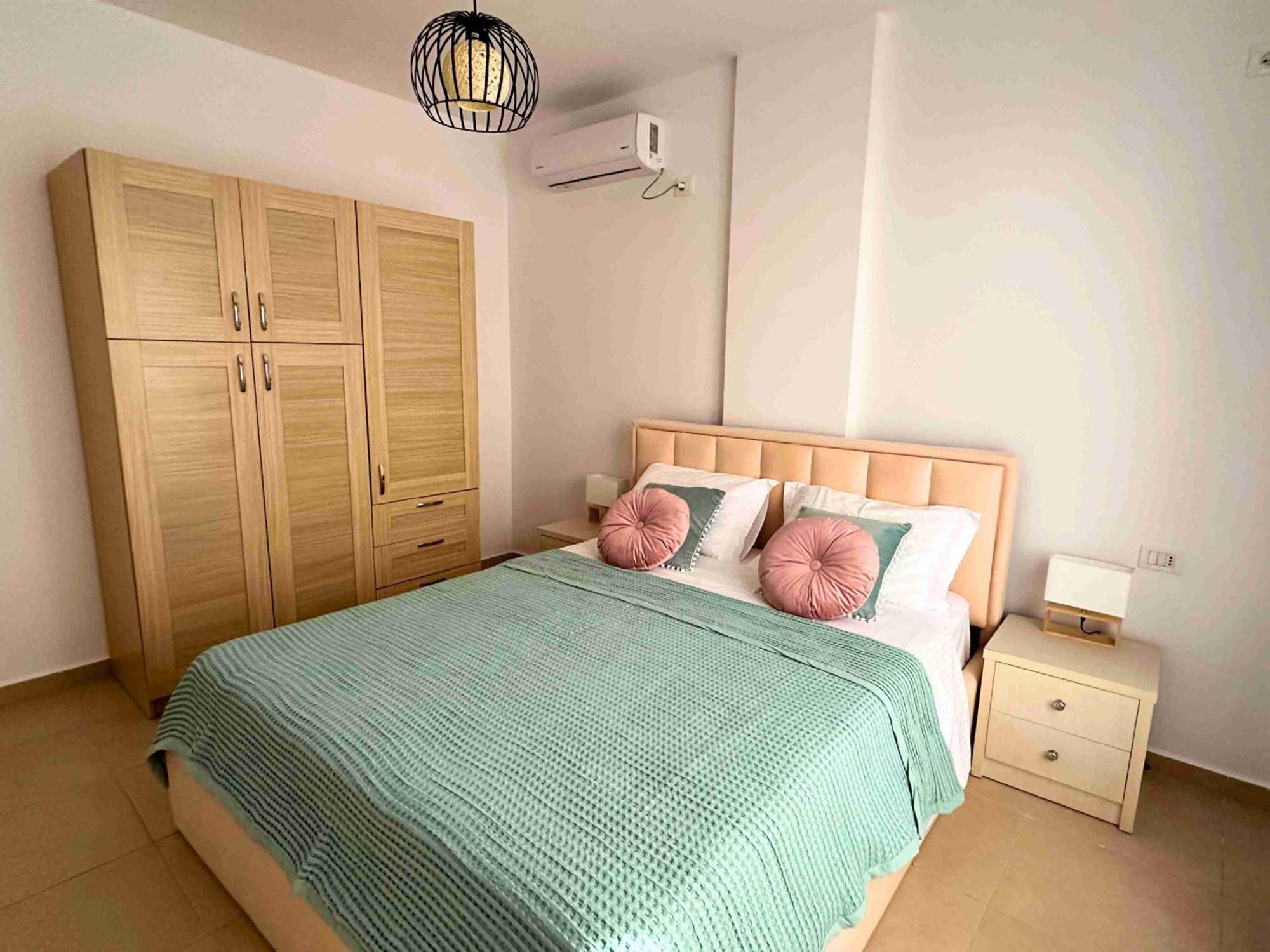 Tropicana Apartments เดอร์มี ภายนอก รูปภาพ